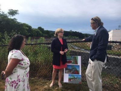 Senator tours Opportunity Zone with Torrington mayor